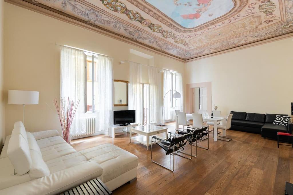Elegant Gloria Retreat Florence